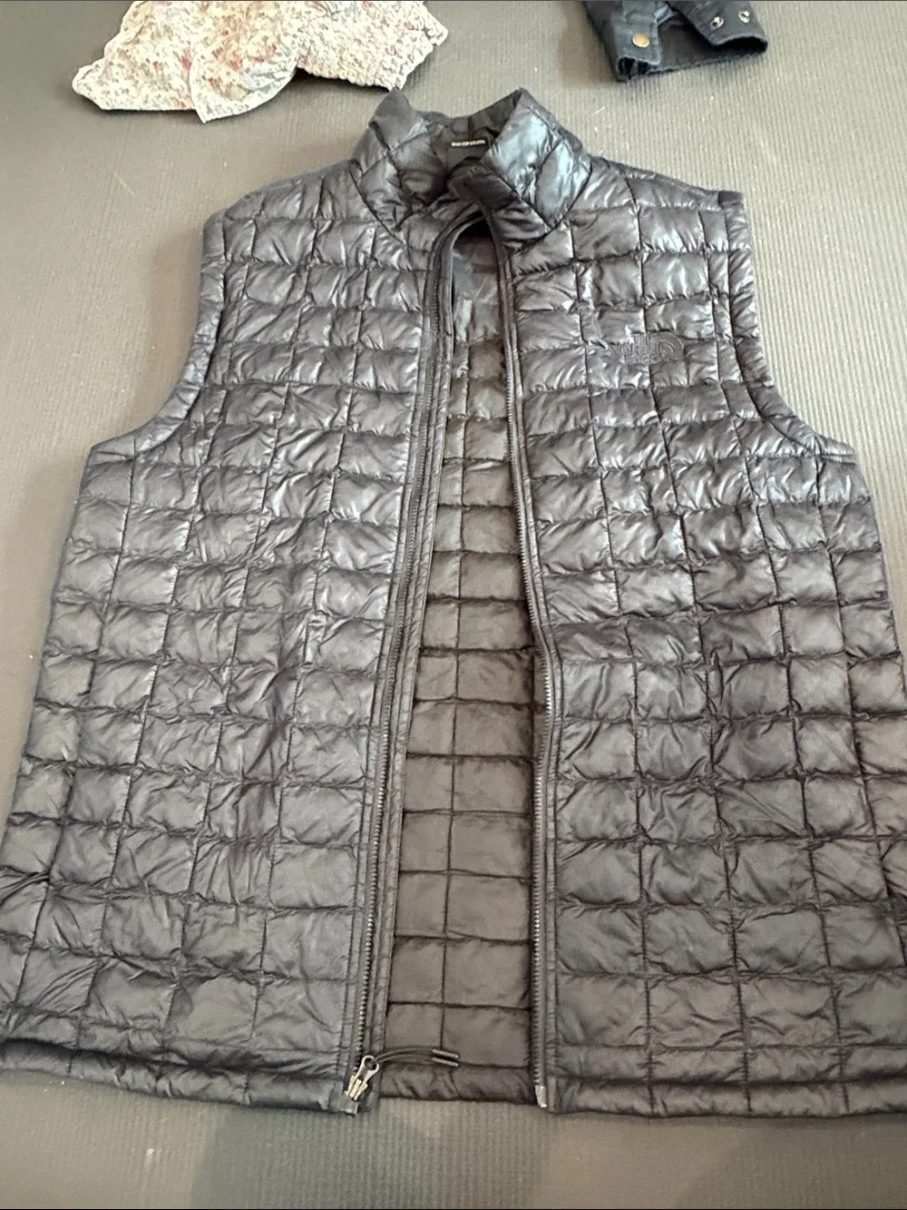 The North Face Black Quilted Men's Lightweight Vest